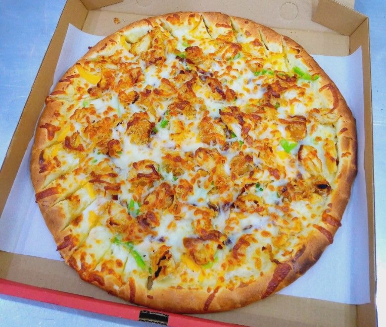 Chicken/ Beef pizza (Medium)